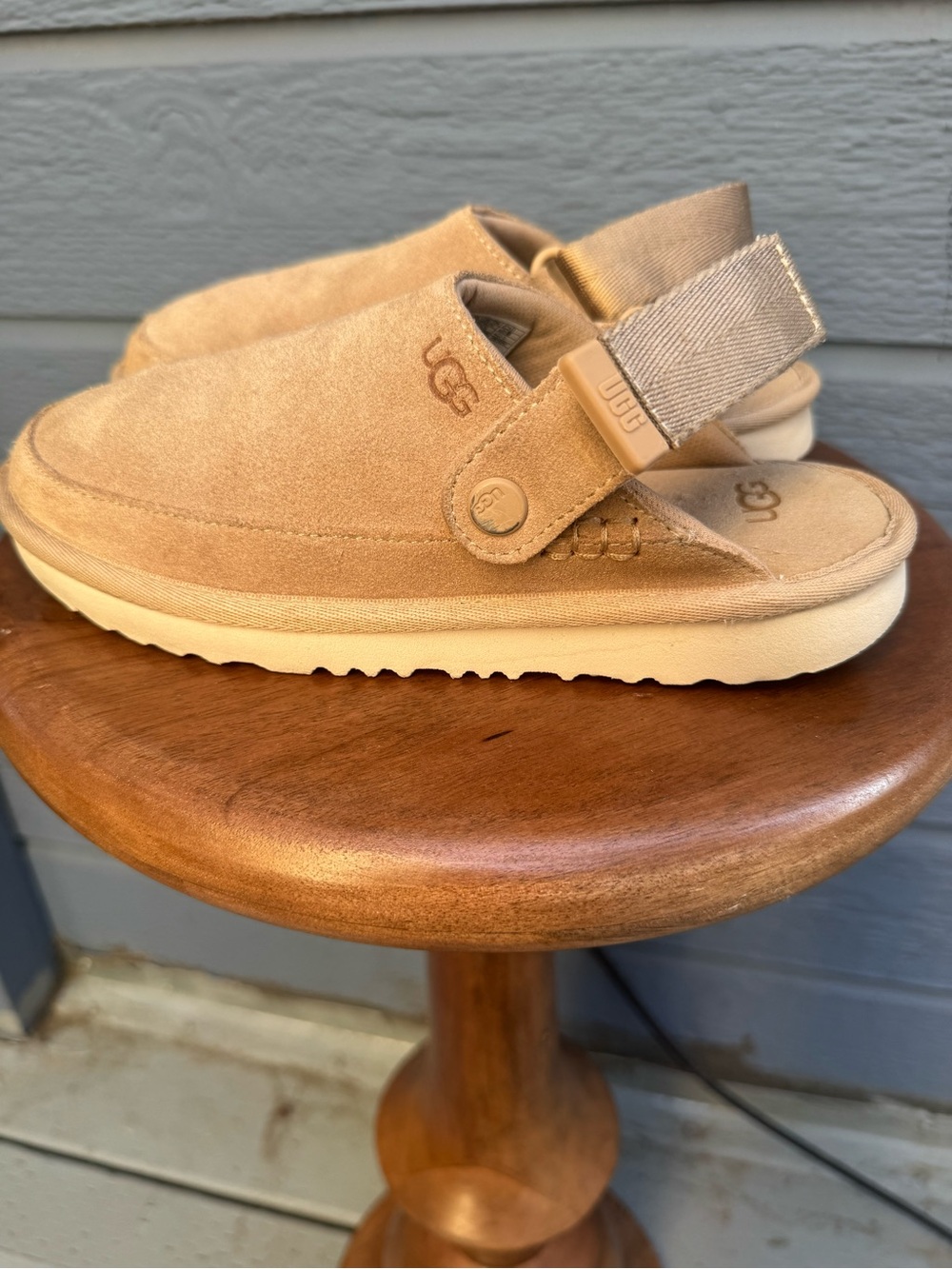 UGG Kids Sandal Clog in Tan Suede